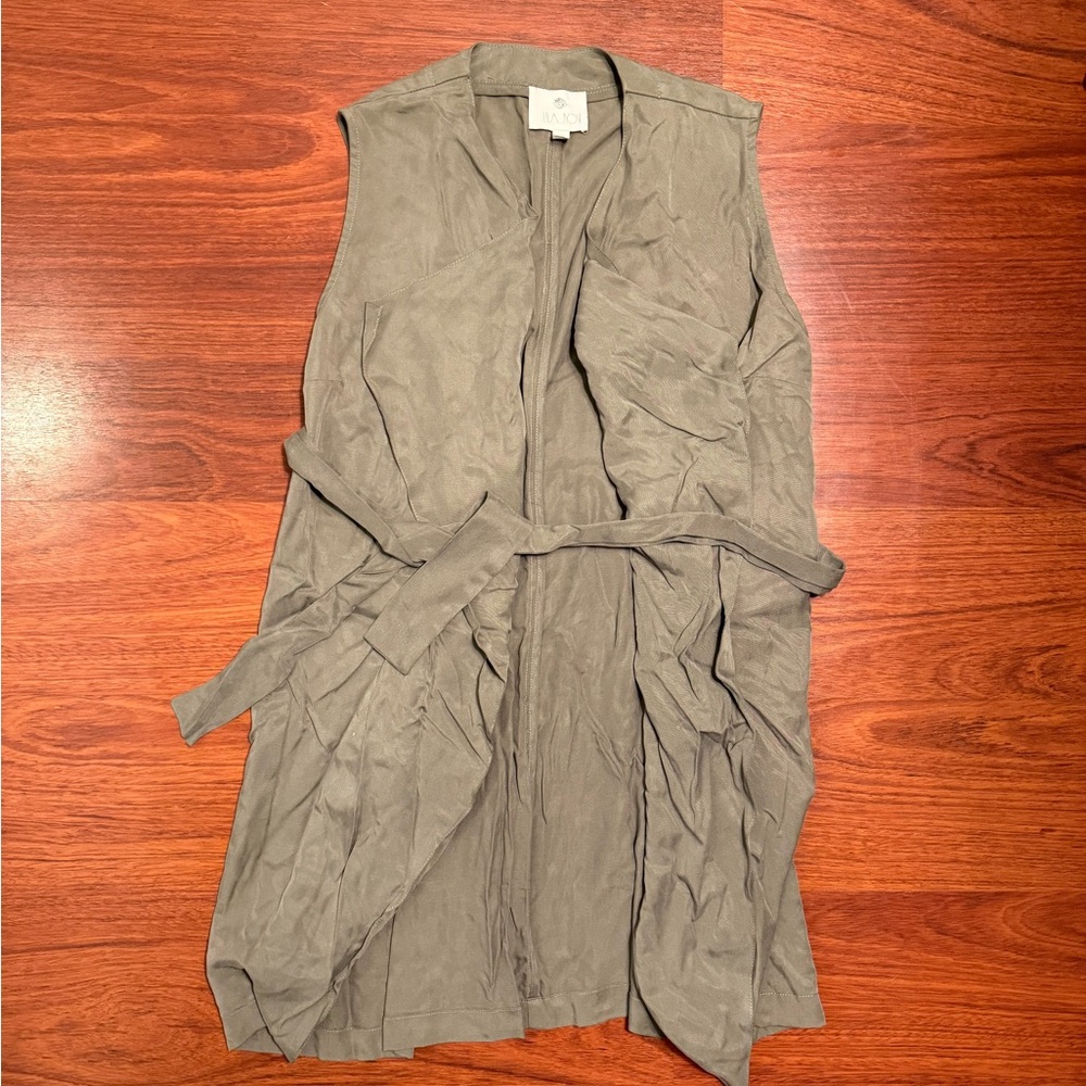 Lila Rose Olive Green Sleeveless Vest - Small